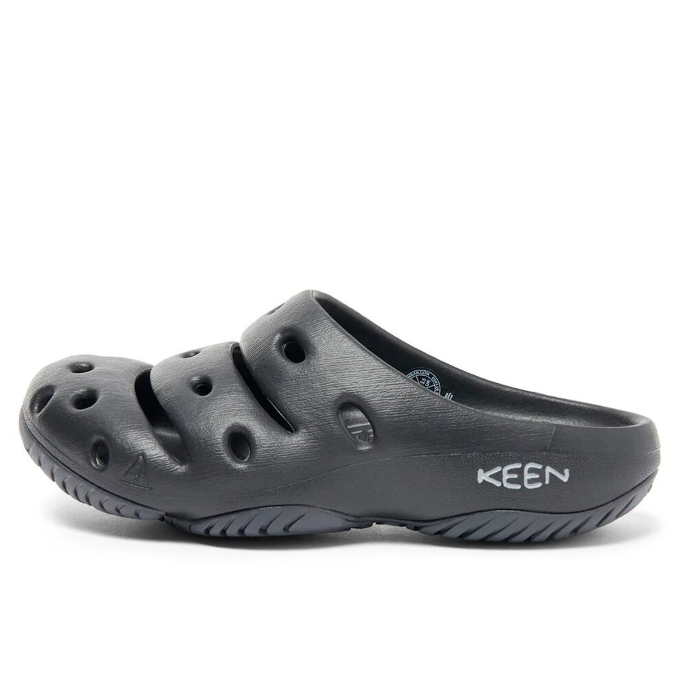 NEW Keen Women's Yogui - Black / Magnet size 9